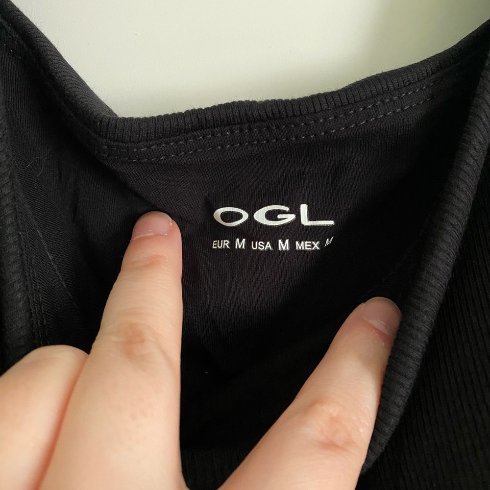 OGL Black Ribbed Padded Tank Top - Picture 3 of 5